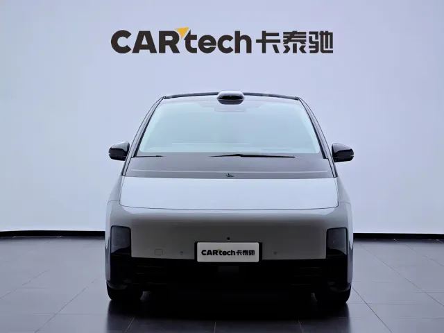 Li Auto MEGA — Фото автомобиля 2