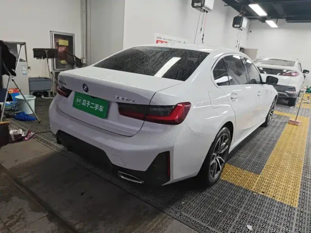 BMW 3 Series — Фото автомобиля 6