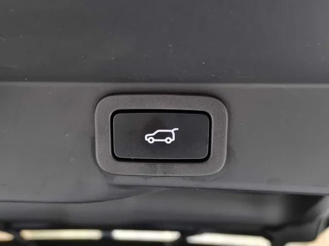 Land Rover Range Rover Sport — Фото автомобиля 20