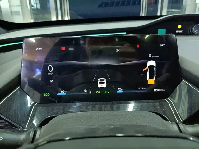 Changan Oshan Z6 EV — Фото автомобиля 7