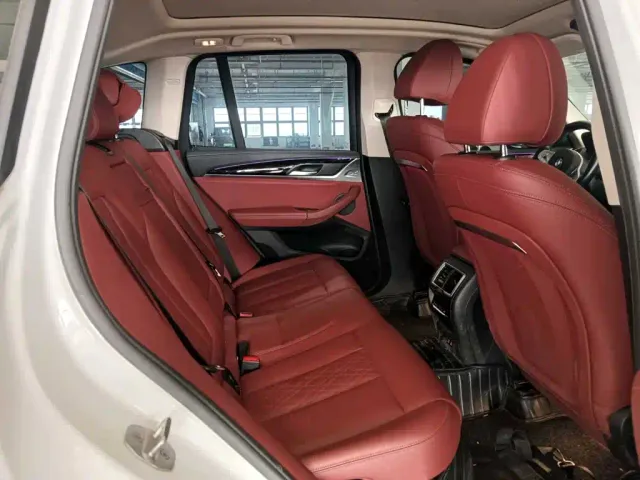 BMW X3 — Фото автомобиля 10