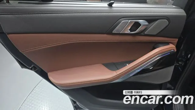 BMW X6 xDrive40i M Sport — Фото автомобиля 23
