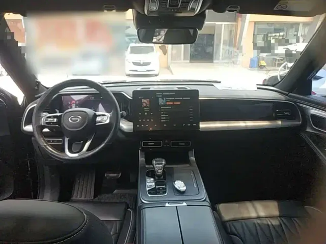 GAC Trumpchi GS8 — Фото автомобиля 8