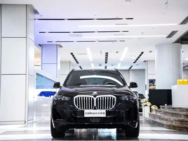 BMW X5 — Фото автомобиля 4