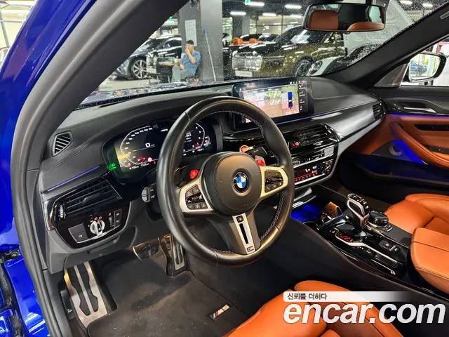 BMW M5 — Фото автомобиля 11