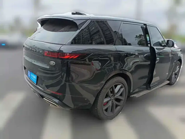 Land Rover Range Rover Sport — Фото автомобиля 5