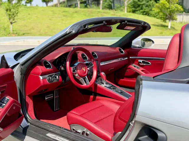 Porsche 718 — Фото автомобиля 14
