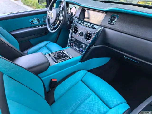 Rolls-Royce Cullinan — Фото автомобиля 22