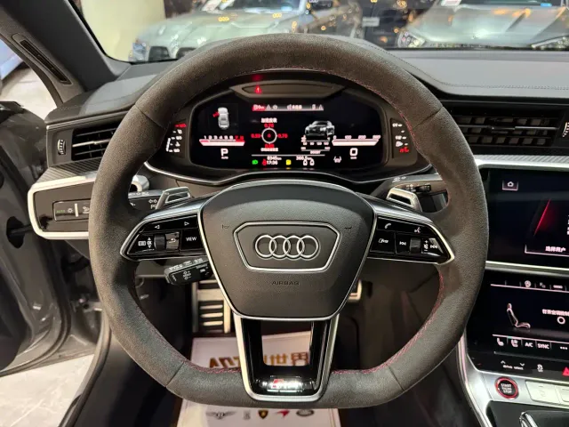 Audi RS 7 — Фото автомобиля 10