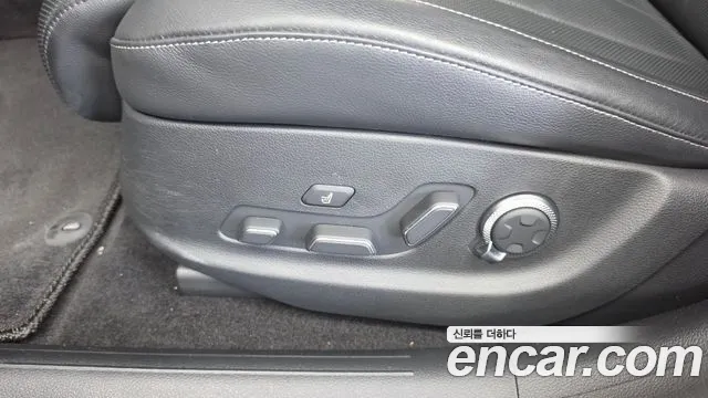 Genesis G80 Electrified G80 (RG3) — Фото автомобиля 27