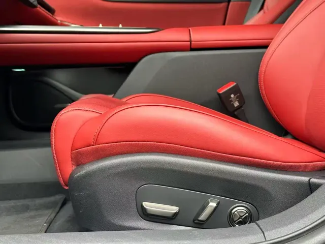 Xiaomi SU7 — Фото автомобиля 9