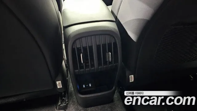 Hyundai Kona Kona (SX2) Бензин 1.6 турбо 2WD — Фото автомобиля 26