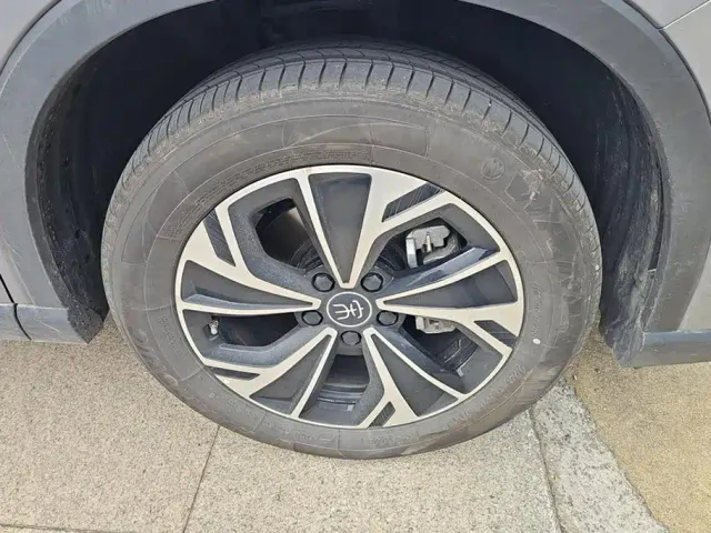 BYD Song Pro — Фото автомобиля 6