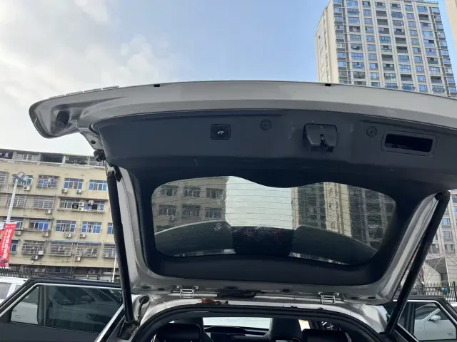 Changan Z6 — Фото автомобиля 17