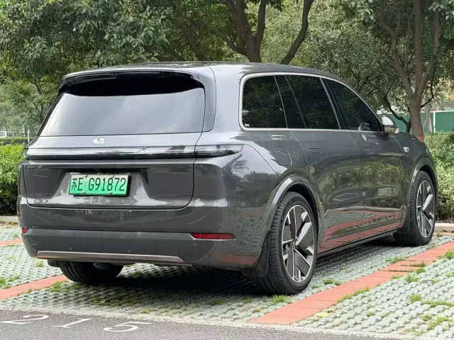 Li Auto L9 — Фото автомобиля 9