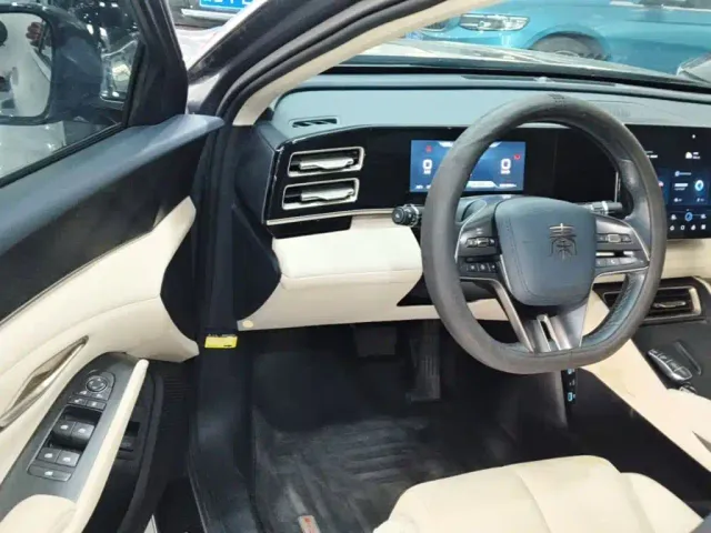 BYD Qin L — Фото автомобиля 15