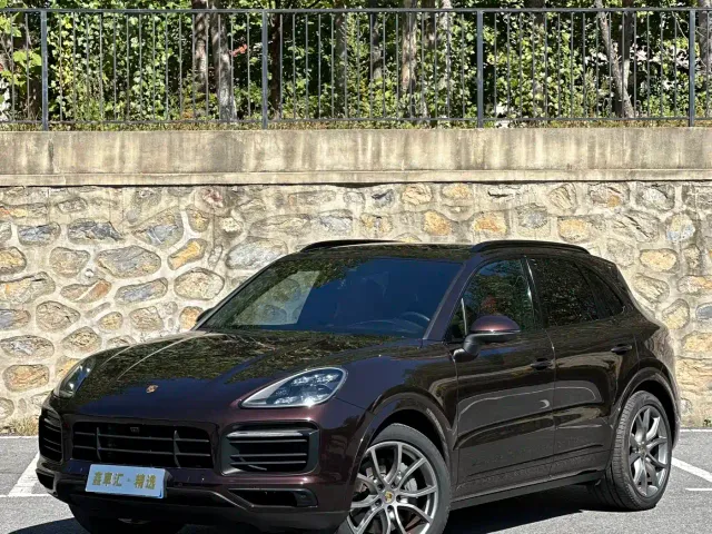 Фотография автомобиля — Porsche Cayenne