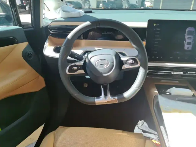 GAC Trumpchi E8 — Фото автомобиля 2