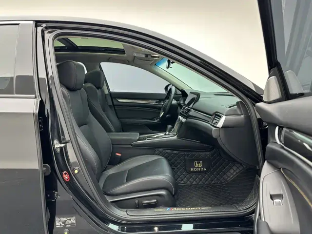 Honda Accord — Фото автомобиля 23