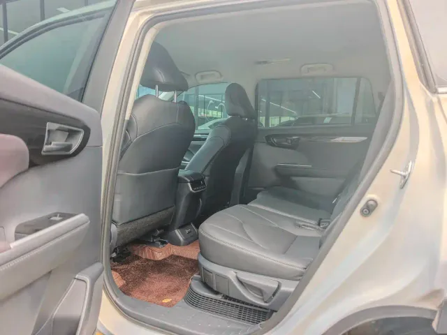 Toyota Highlander — Фото автомобиля 5