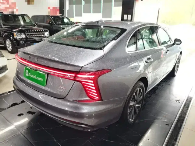 Hongqi H5 PHEV — Фото автомобиля 6