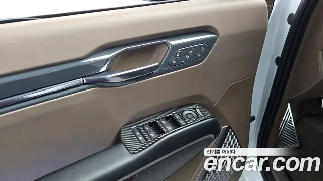 Kia EV9 — Фото автомобиля 28