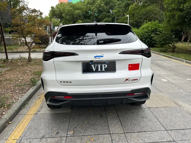 Changan X5 Plus — Фото автомобиля 13