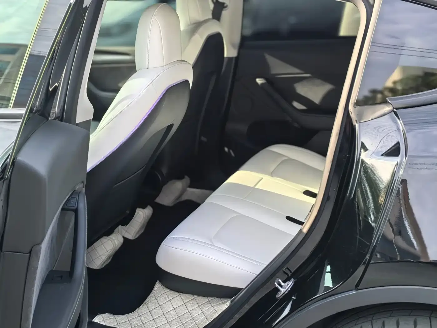Tesla Model Y 2022 Long Range AWD — Фото автомобиля 6