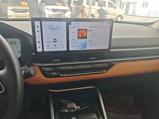 Geely Emgrand — Фото автомобиля 12