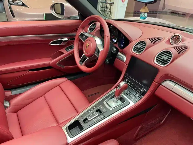 Porsche 718 — Фото автомобиля 13