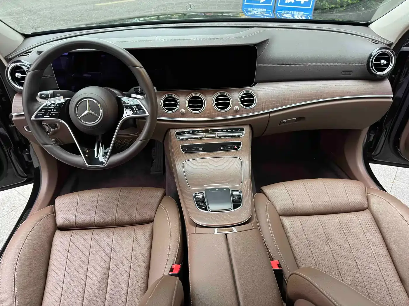 Mercedes-Benz Mercedes-Benz E-Class 2021 E 300 L Fashion — Фото автомобиля 16