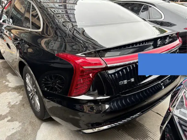 Hongqi H5 — Фото автомобиля 13