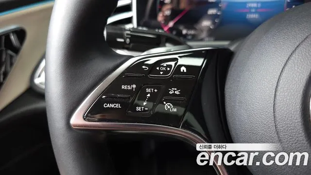 Mercedes-Benz E-Class — Фото автомобиля 16