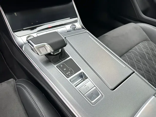 Audi A7L — Фото автомобиля 18