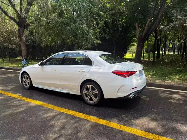 Mercedes-Benz C-Class — Фото автомобиля 4