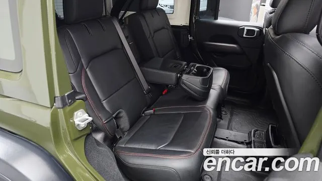 Jeep Wrangler Wrangler (JL) — Фото автомобиля 26