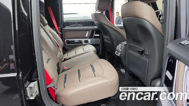 Mercedes-Benz G-Class — Фото автомобиля 11