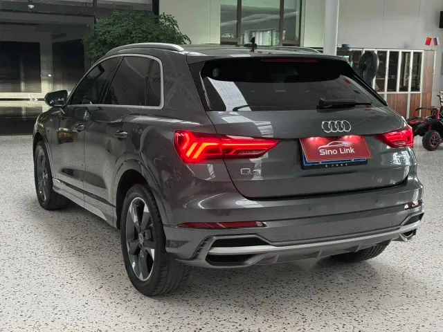 Audi Q3 — Фото автомобиля 24