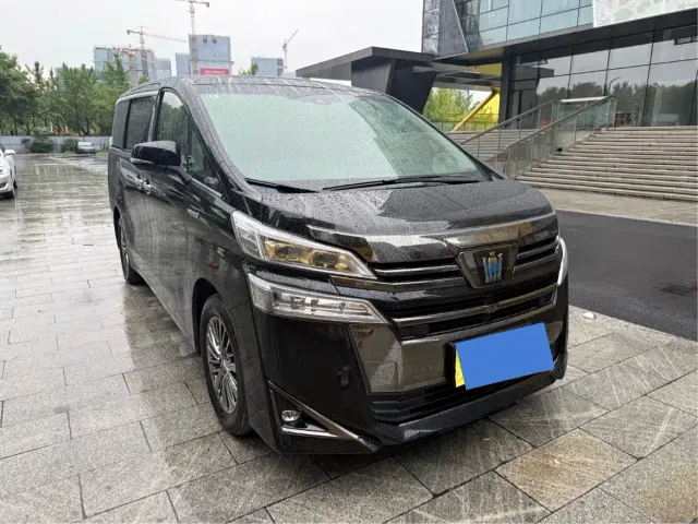 Toyota Vellfire — Фото автомобиля 3