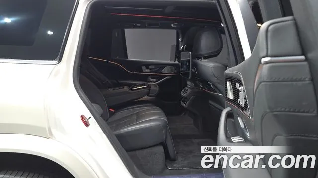Mercedes-Benz GLS-Class — Фото автомобиля 12