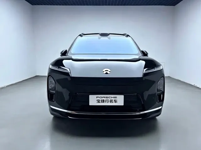 Nio ES8 — Фото автомобиля 3