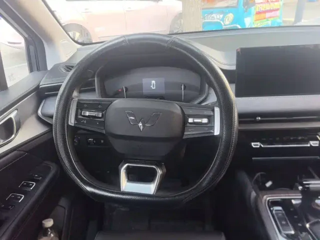 Wuling Jiachen — Фото автомобиля 2