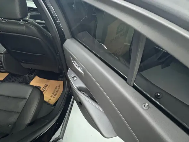Cadillac XT4 — Фото автомобиля 9