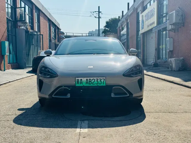Xiaomi SU7 — Фото автомобиля 2