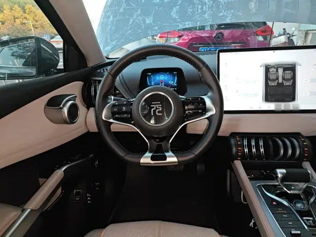 BYD Yuan PLUS — Фото автомобиля 6