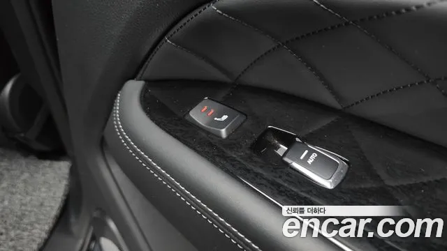KG_Mobility_Ssangyong Rexton Rexton Arena Дизель 2.2 4WD — Фото автомобиля 7