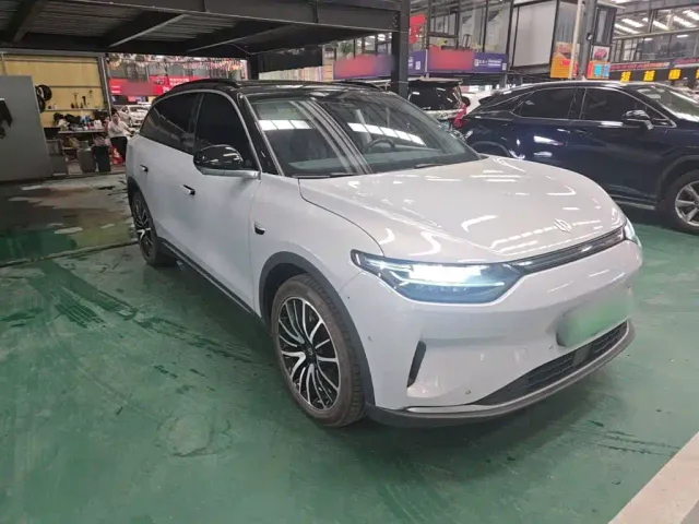 Leapmotor C11 — Фото автомобиля 21