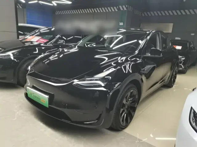 Фотография автомобиля — Tesla Model Y