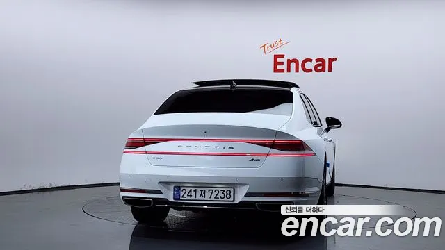 Genesis G90 RS4 — Фото автомобиля 4