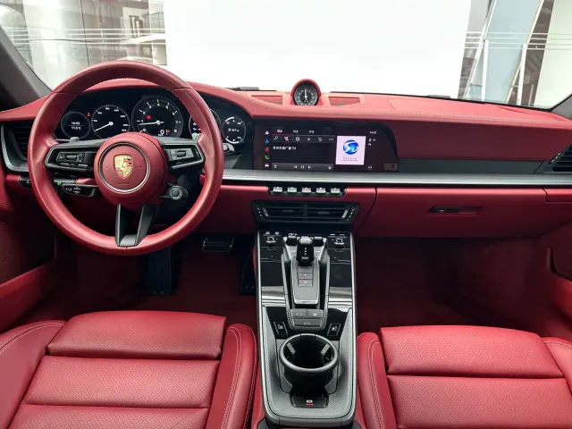 Porsche 911 — Фото автомобиля 12